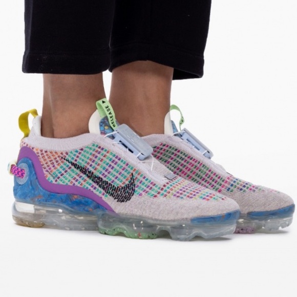 vapormax pure platinum multicolor